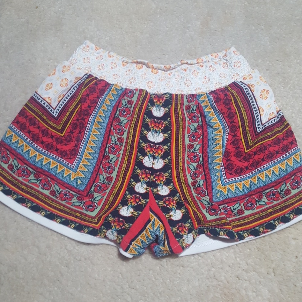 Printed Shorts - Picture 2 of 3